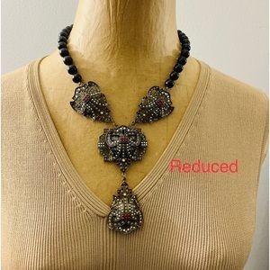 Reduced Heidi Daus Black Diamond Imitation Pearl Coral Black Onyx Strand